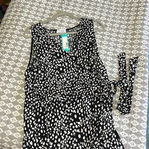 Black and white wrap tank